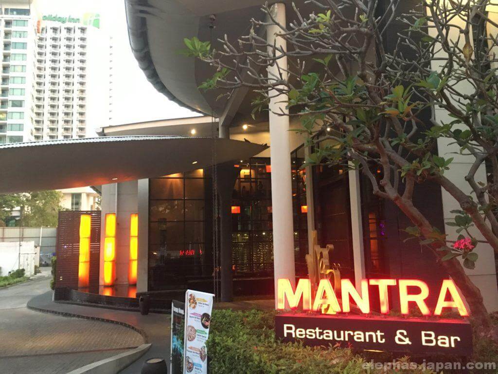 MantraRestaurantエントランス入口